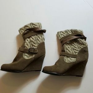 Sweater knit and suede wedge boots